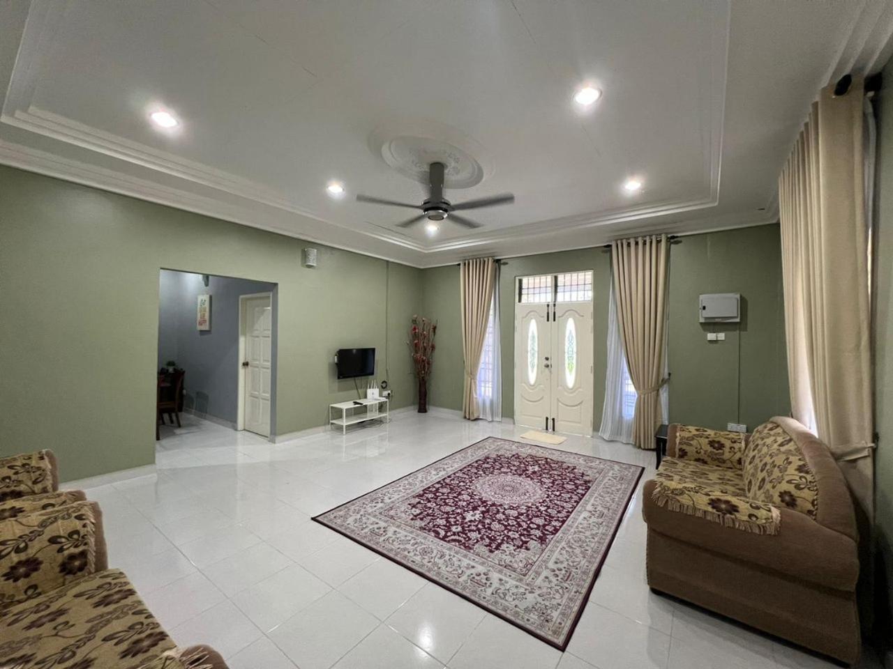 Relaxs Homestay Кота-Бару Экстерьер фото
