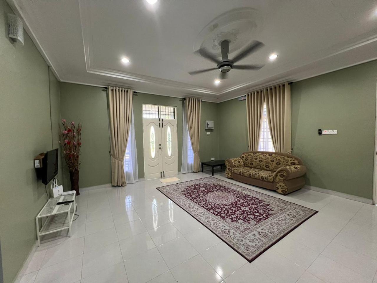 Relaxs Homestay Кота-Бару Экстерьер фото